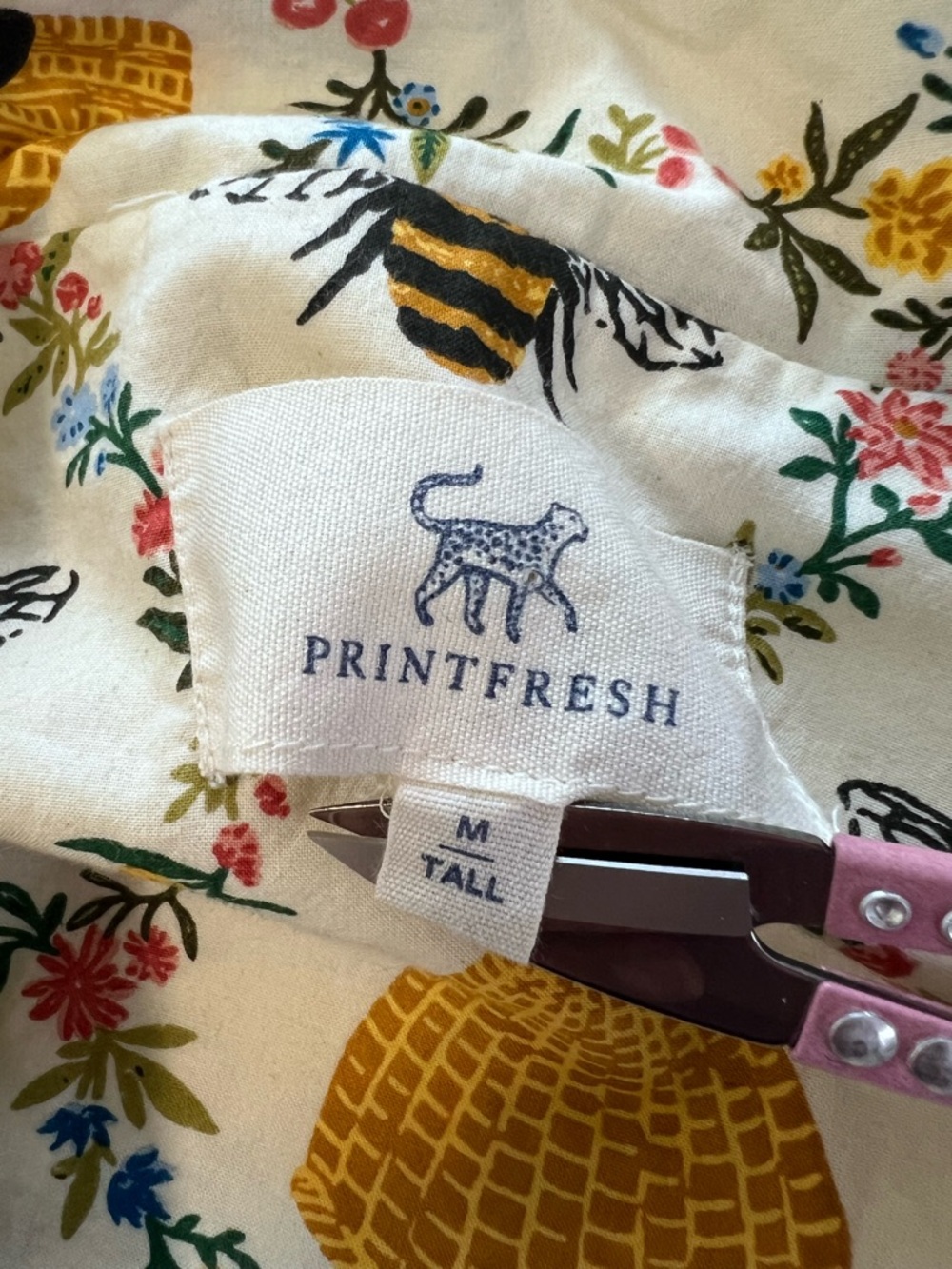 Printfresh Tall Pajama Top Long sleeve in Sweet Bee Organic Cotton  Sz MT - Picture 6 of 7